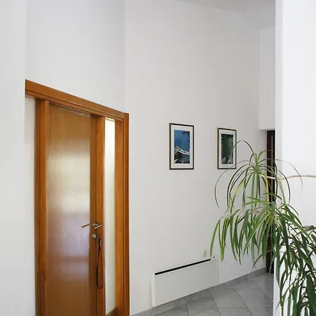 Apartment Adrian Tucepi